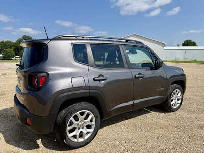 2018 Jeep Renegade, $14198. Photo 5