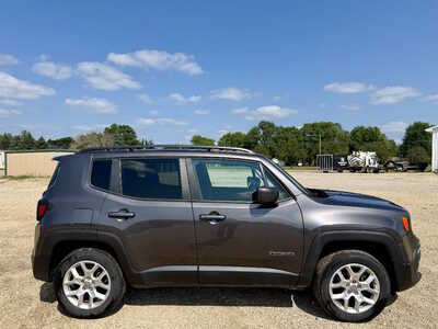 2018 Jeep Renegade, $14198. Photo 6