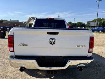 2017 RAM 1500 Ext Cab, $16998. Photo 4