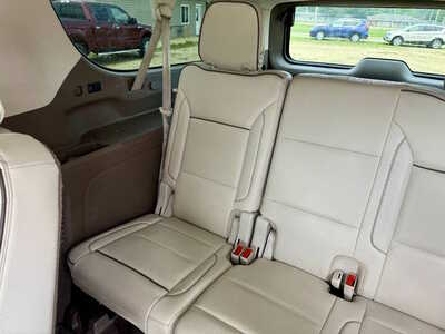 2021 GMC Yukon XL, $42198. Photo 12