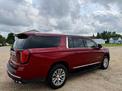 2021 GMC Yukon XL, $42198. Photo 5
