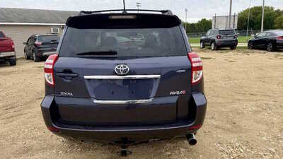 2009 Toyota RAV4, $10198. Photo 4