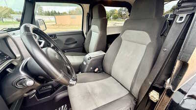 2006 Jeep Wrangler, $13198. Photo 9
