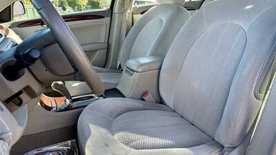 2008 Buick Lucerne, $8198. Photo 10