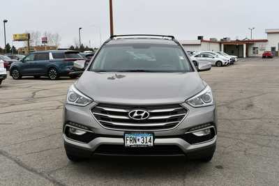 2018 Hyundai Santa Fe, $13788. Photo 10