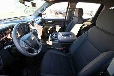 2024 Chevrolet 1500 Crew Cab, $47805. Photo 10