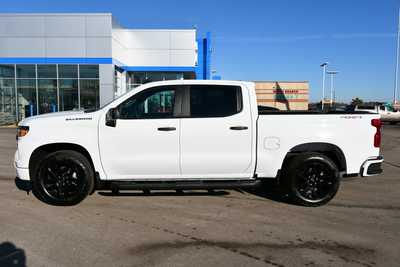 2024 Chevrolet 1500 Crew Cab, $47805. Photo 3