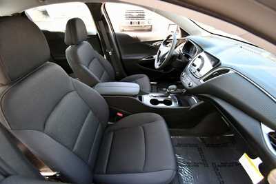 2025 Chevrolet Malibu, $26620. Photo 11