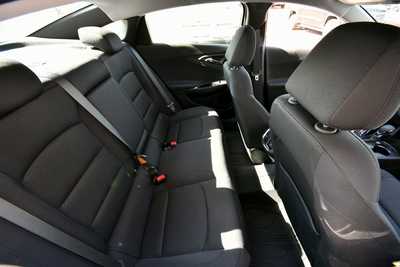 2025 Chevrolet Malibu, $26620. Photo 12