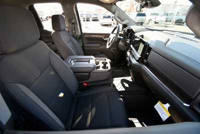 2025 Chevrolet 1500 Ext Cab, $53260. Photo 11