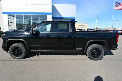 2025 Chevrolet 3500 Crew Cab, $88280. Photo 3
