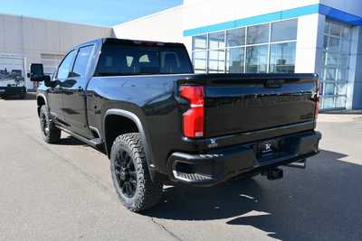 2025 Chevrolet 3500 Crew Cab, $88280. Photo 4