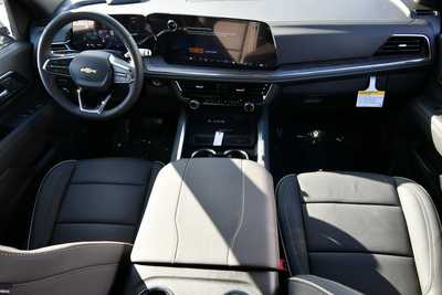 2025 Chevrolet Suburban, $83615. Photo 3