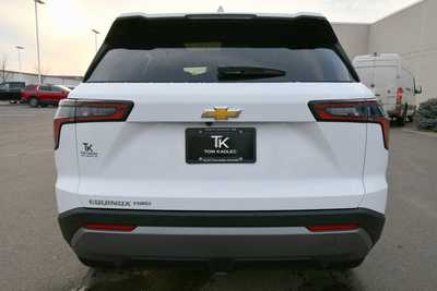 2025 Chevrolet Equinox, $28495. Photo 5