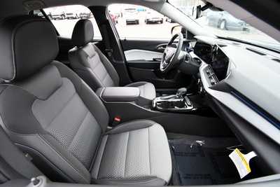 2025 Chevrolet Trax, $24885. Photo 11