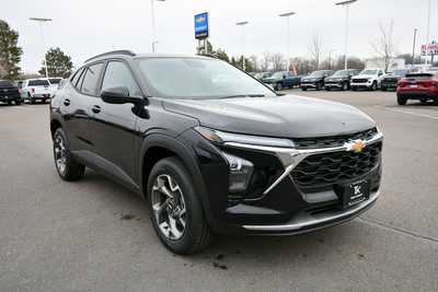 2025 Chevrolet Trax, $24885. Photo 8