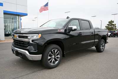 2025 Chevrolet 1500 Crew Cab, $58905. Photo 2