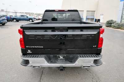 2025 Chevrolet 1500 Crew Cab, $58905. Photo 5