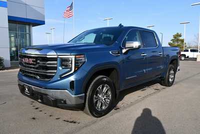 2024 GMC 1500 Crew Cab, $47750. Photo 2