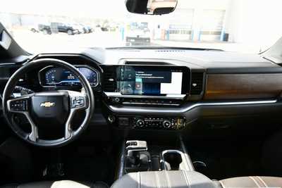 2023 Chevrolet 1500 Crew Cab, $51500. Photo 3