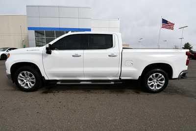 2022 Chevrolet 1500 Crew Cab, $44250. Photo 4