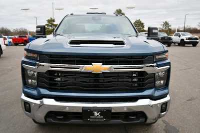 2025 Chevrolet 3500 Crew Cab, $72040. Photo 10