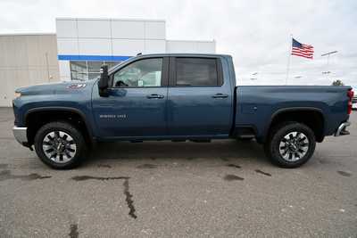 2025 Chevrolet 3500 Crew Cab, $72040. Photo 4