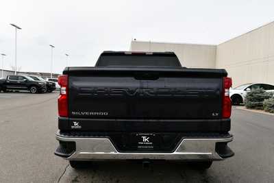 2023 Chevrolet 1500 Crew Cab, $42000. Photo 6