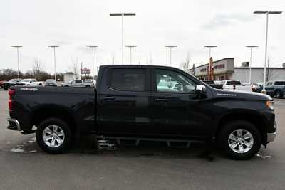 2023 Chevrolet 1500 Crew Cab, $42000. Photo 9
