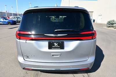 2021 Chrysler Pacifica, $23000. Photo 6