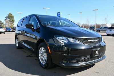2023 Chrysler Voyager, $22250. Photo 10