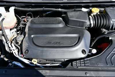 2023 Chrysler Voyager, $22250. Photo 12