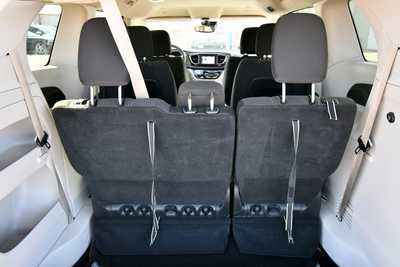 2023 Chrysler Voyager, $22250. Photo 7