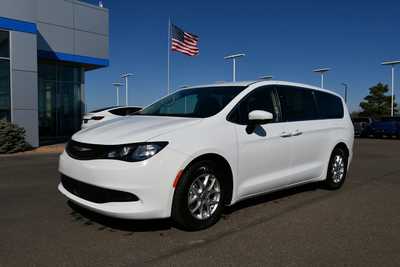 2022 Chrysler Voyager, $21500. Photo 2