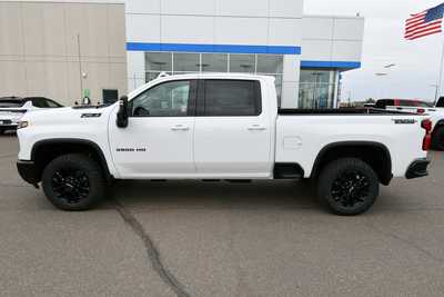 2025 Chevrolet 3500 Crew Cab, $82525. Photo 4
