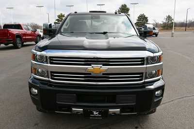 2015 Chevrolet 2500 Crew Cab, $39750. Photo 11