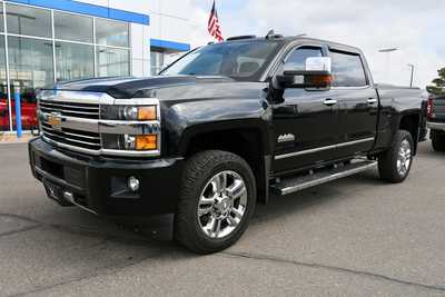 2015 Chevrolet 2500 Crew Cab, $39750. Photo 2
