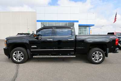 2015 Chevrolet 2500 Crew Cab, $39750. Photo 4