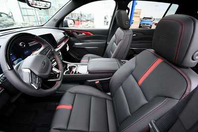 2025 Chevrolet Traverse, $58995. Photo 12