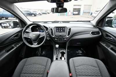 2023 Chevrolet Equinox, $24750. Photo 3