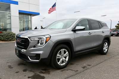 2024 GMC Terrain, $25750. Photo 2
