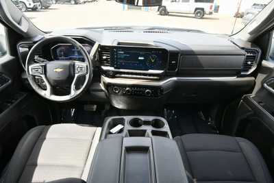 2023 Chevrolet 1500 Crew Cab, $40750. Photo 3