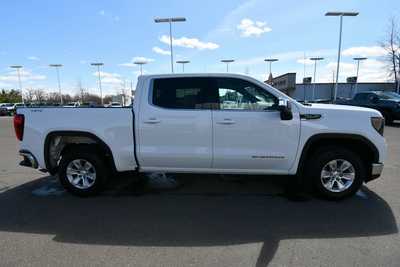 2023 GMC 1500 Crew Cab, $40500. Photo 9