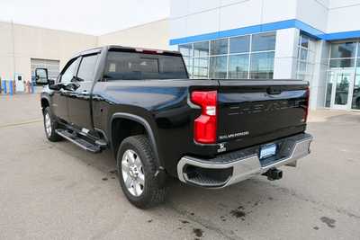 2021 Chevrolet 2500 Crew Cab, $57250. Photo 5