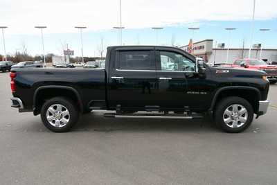 2021 Chevrolet 2500 Crew Cab, $57250. Photo 9