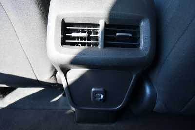 2022 Chevrolet Equinox, $20500. Photo 5