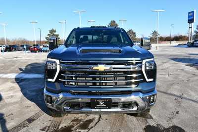 2025 Chevrolet 3500 Crew Cab, $68000. Photo 11