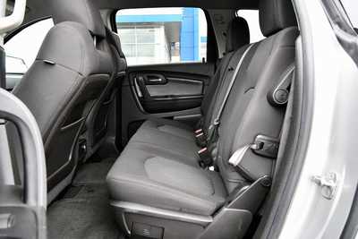 2011 Chevrolet Traverse, $3000. Photo 12