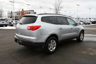 2011 Chevrolet Traverse, $3000. Photo 6