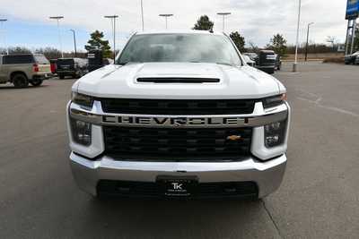 2021 Chevrolet 3500 Crew Cab, $47250. Photo 11